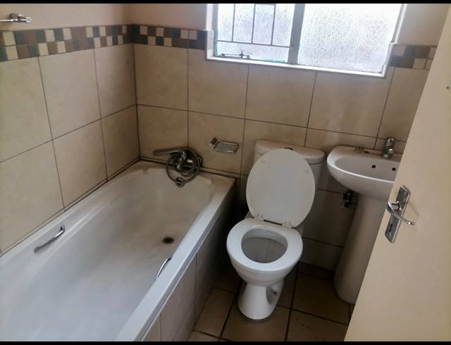 2 BEDROOM APARTMENT FOR SALE IN ANNADALE